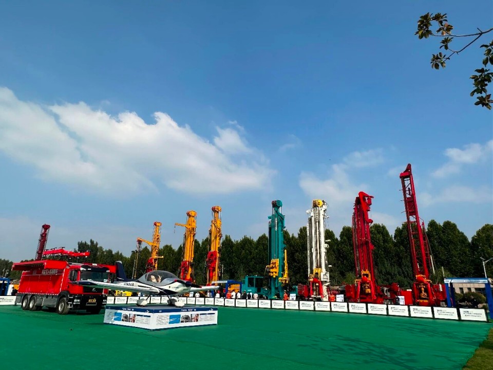 科技赋能救援!山河智能创新装备亮相第十三届全国矿山救援技能竞赛